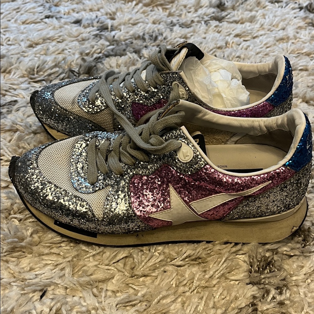 Golden Goose glitter sneaker. Silver. Size 36. Pre-owned.